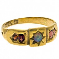 15ct GOLD Opal and 4 Almandine Garnet Ring. Click for more information...