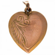 9ct Gold Heart Locket. Click for more information...