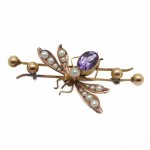9ct Gold Wasp Brooch. Click for more information...
