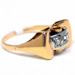 Art Deco. 18ct Rose Gold. 3 Diamond Ring.. Click for more information...