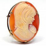 9ct Gold Cameo. Click for more information...